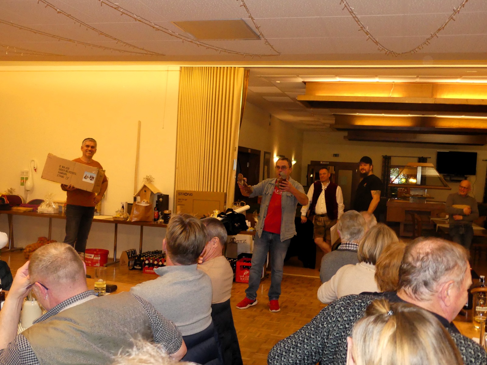 Nachbericht: Christbaumversteigerung 2025